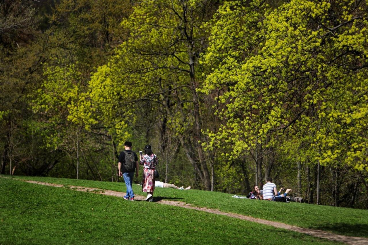 Panoramic Comfort In The Luxurious Green District! Budapest Exterior photo